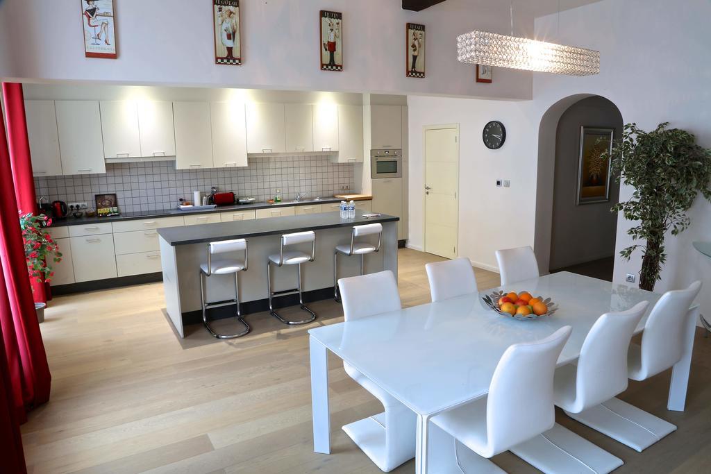 Royal Apartments Βρυξέλλες Δωμάτιο φωτογραφία