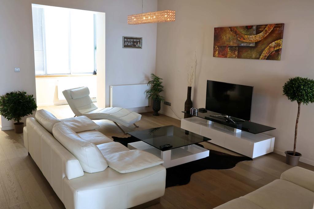 Royal Apartments Βρυξέλλες Δωμάτιο φωτογραφία